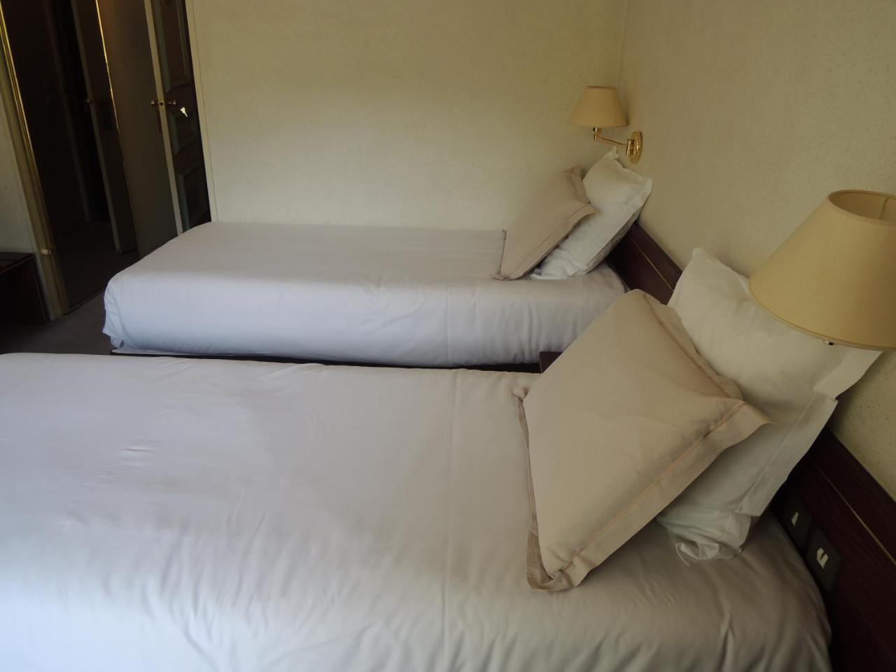 Hotel 4C Cluses Ngoại thất bức ảnh